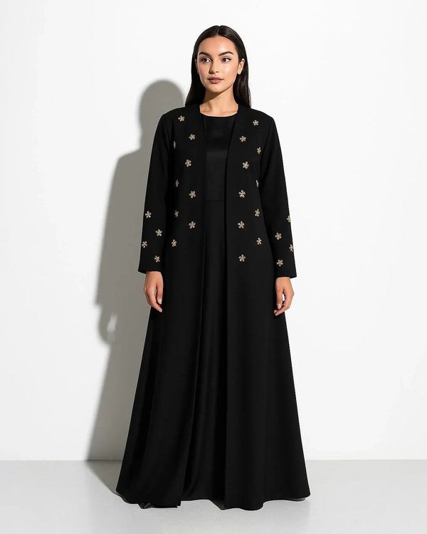 Elevate Your Look: Expert Styling Tips for Wearing Abayas with Lusso M |  Lusso Moda  Luxury Abayas in Qatar & GCC